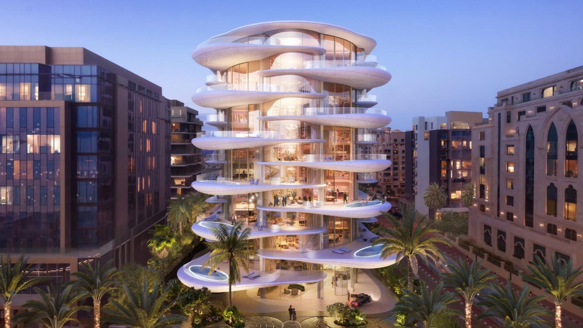 Stunning Palm Jumeirah penthouse with marina views, modern architecture, lush surroundings, for sale