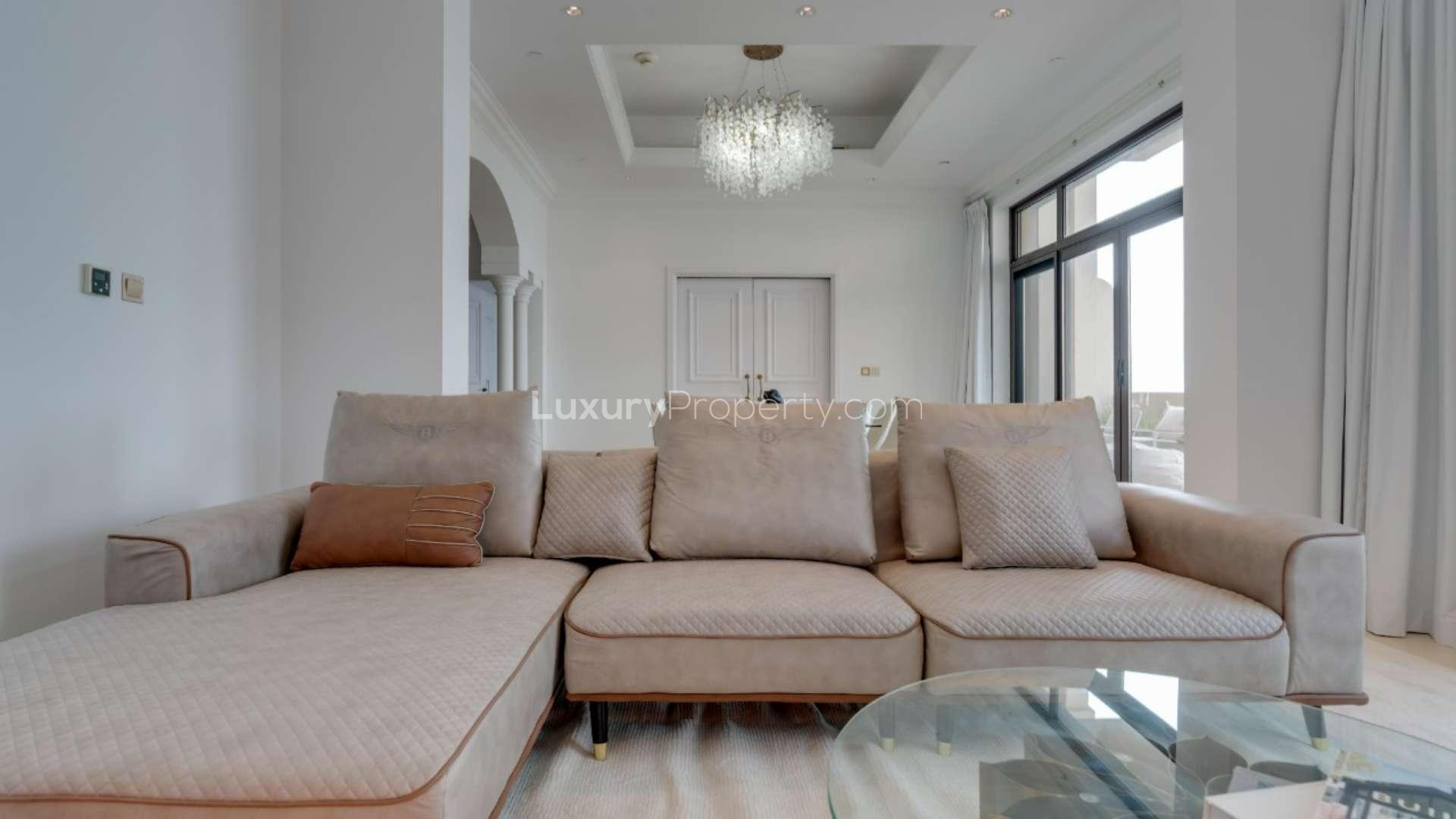 Penthouse terrace with private pool and sea view at The Fairmont Palm Residences