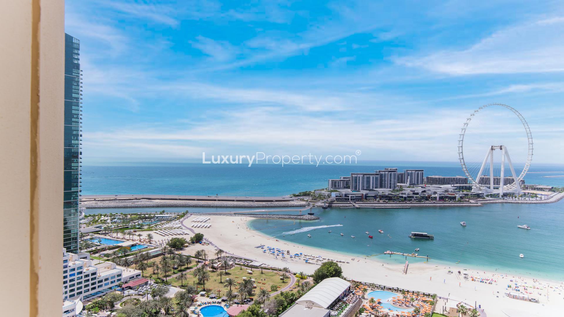 Penthouse terrace with private pool and lounge chairs, Jumeirah Beach Residence, Amwaj