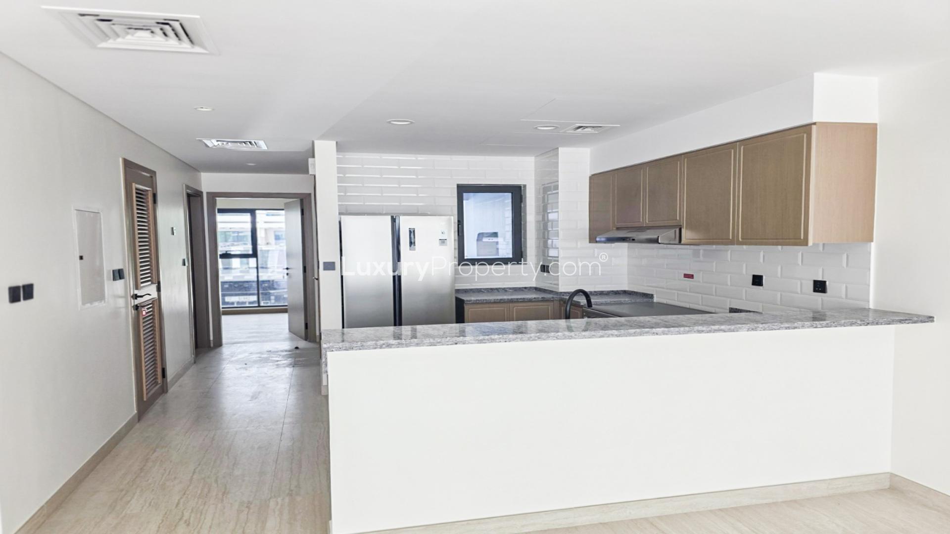 Modern kitchen in 4-bedroom townhouse, Damac Lagoons, Santorini. Spacious and brand new design