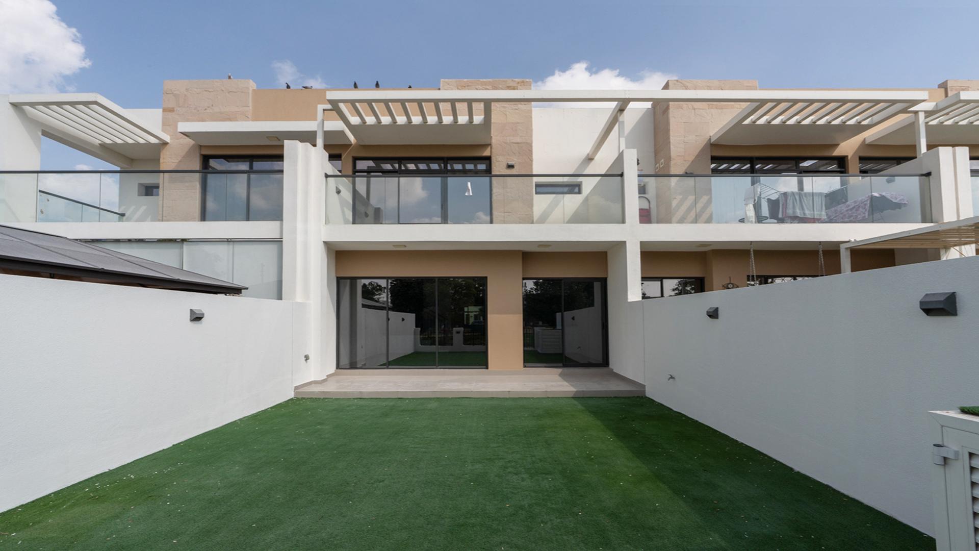 Modern townhouse in Trinity, Damac Hills with carport, for rent, LP47968