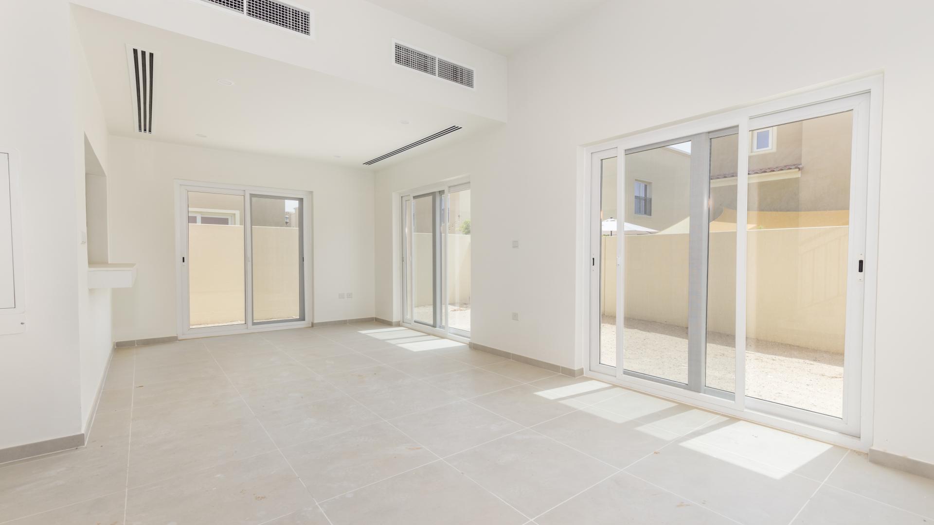 Spacious 4-bedroom townhouse exterior in Amaranta B, Villanova, available for rent