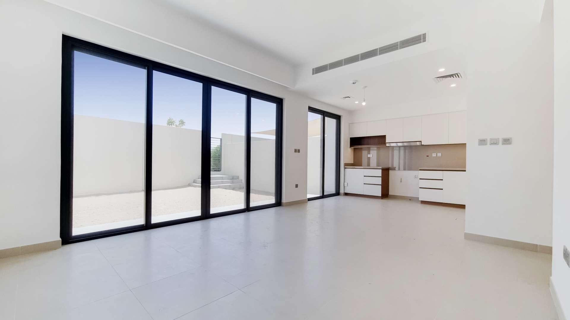 Single row townhouse on large plot in Camelia, Arabian Ranches 2, available for rent