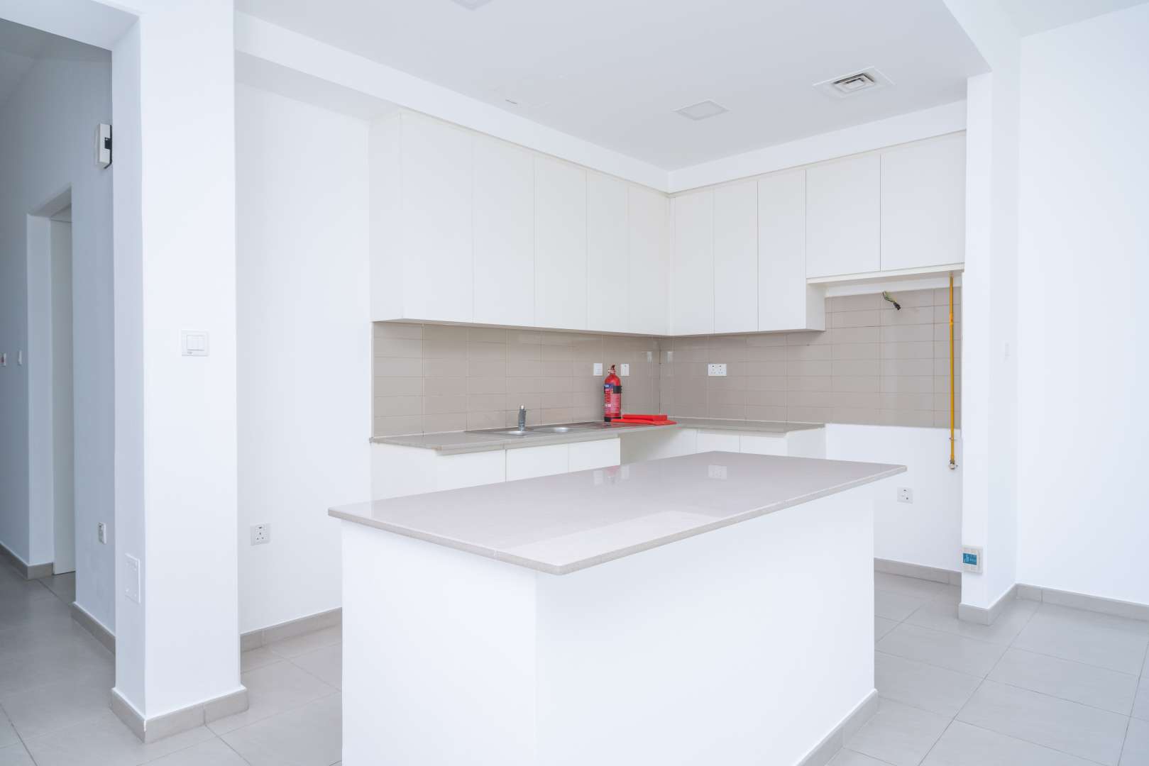Modern kitchen and living area in 4-bedroom townhouse, Hayat, Town Square for rent