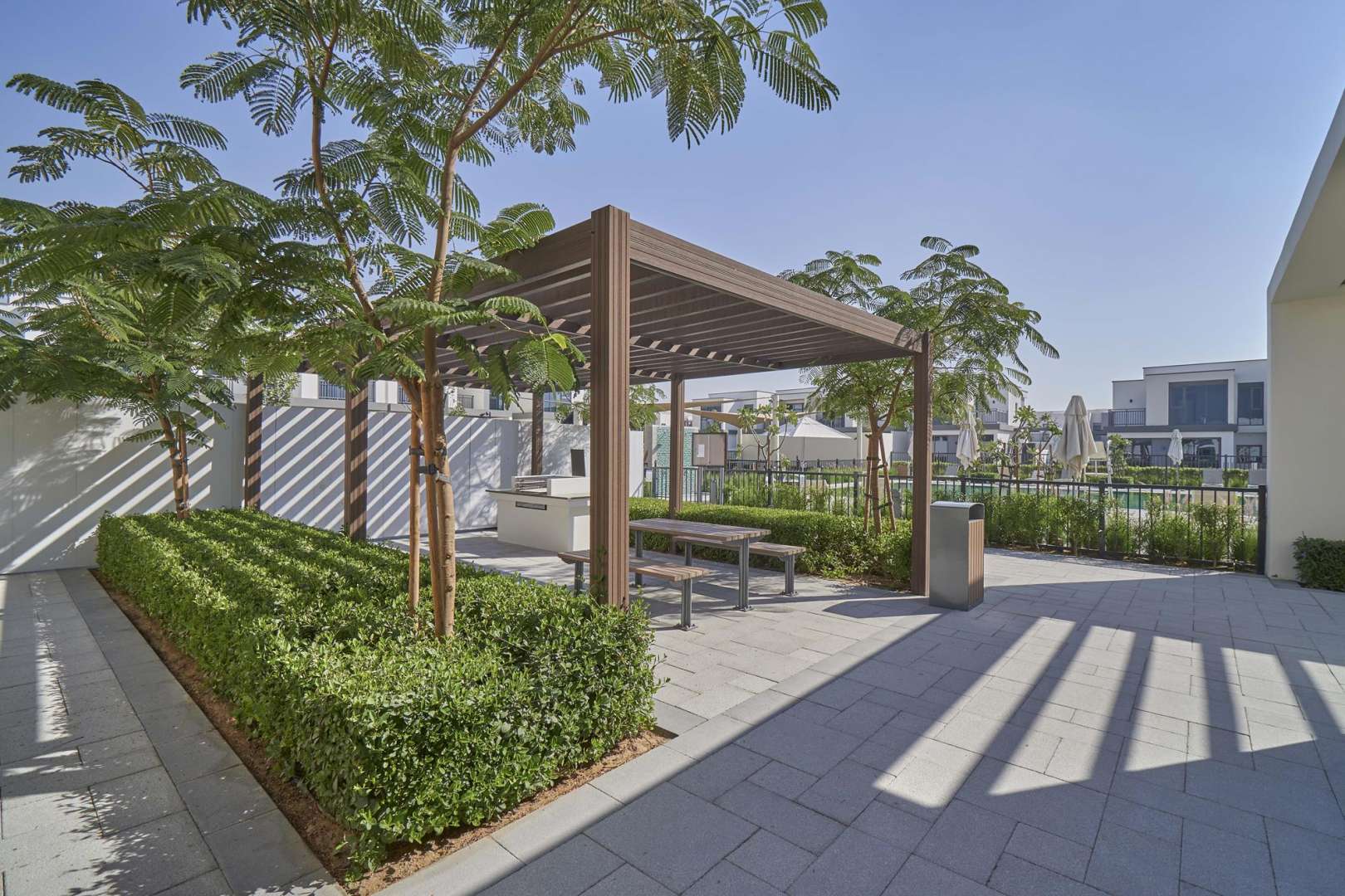 Modern open-plan kitchen and living area in 4-bedroom townhouse, Maple 3, Dubai Hills Estate