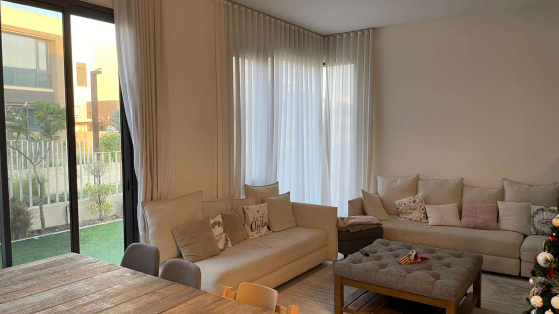 Kids' bedroom with bed and play tent in Dubai Hills Estate townhouse