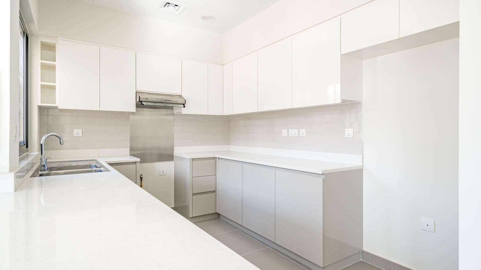 Bright room with large windows in Dubai Hills Estate townhouse, Maple sub-community