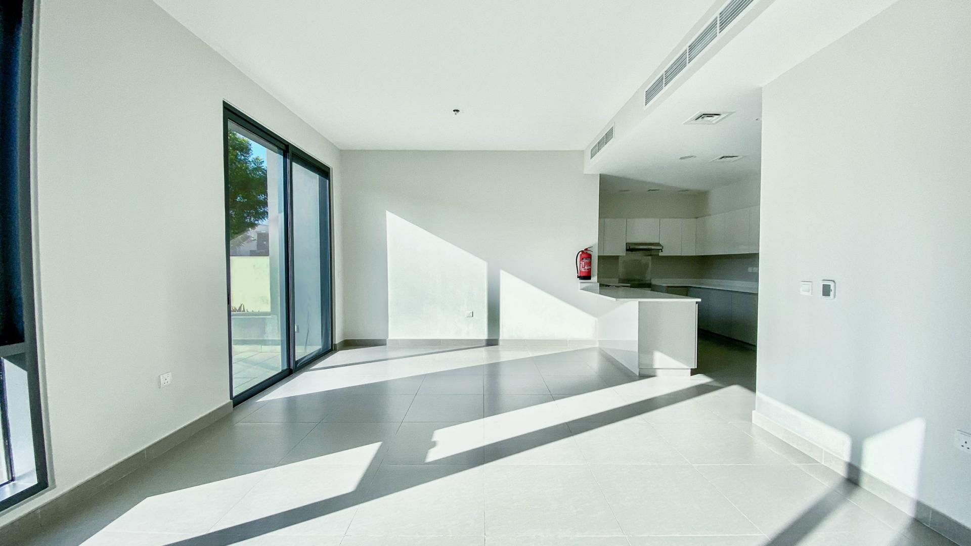 Vacant 4-bedroom villa exterior with greenbelt views in Maple 1, Dubai Hills Estate