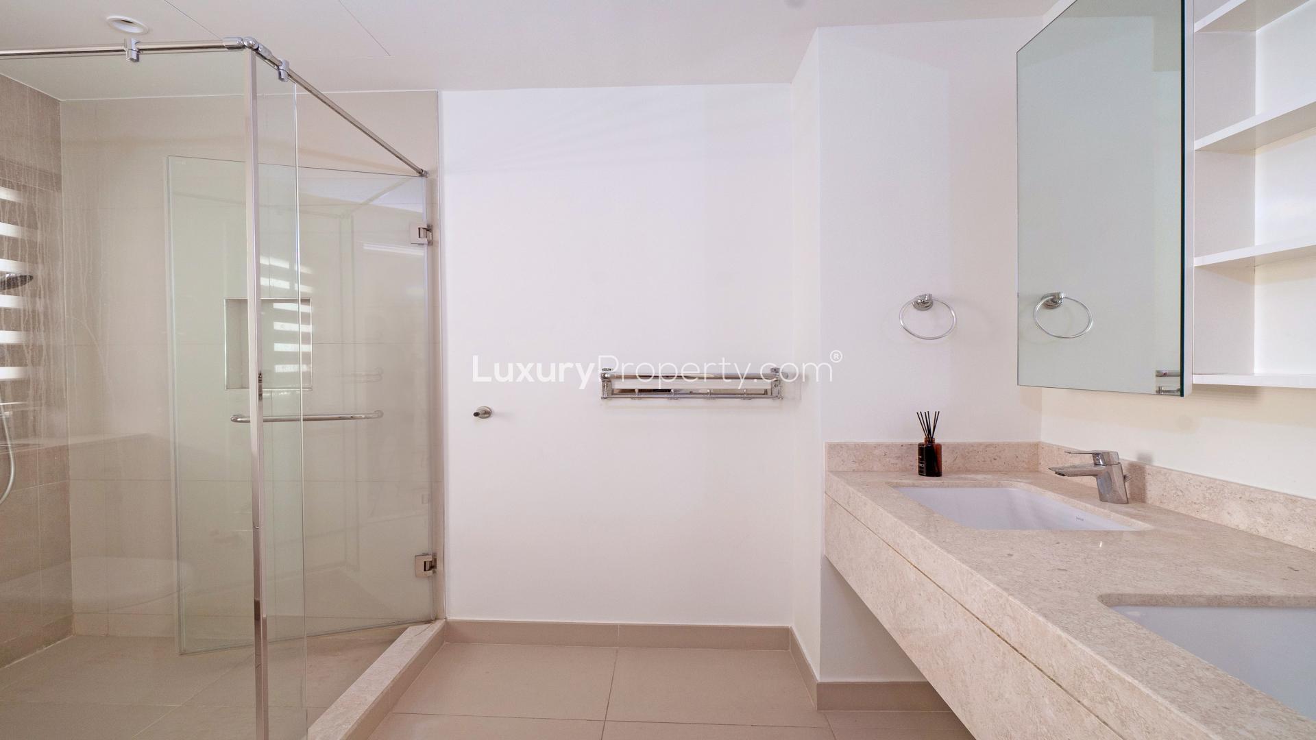 Modern bathroom in 4-bedroom townhouse, Maple at Dubai Hills Estate, featuring elegant fixtures