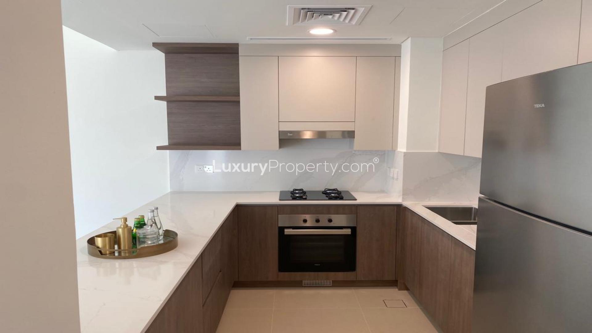Modern kitchen in 4-bedroom townhouse for rent, Elan, Tilal Al Ghaf