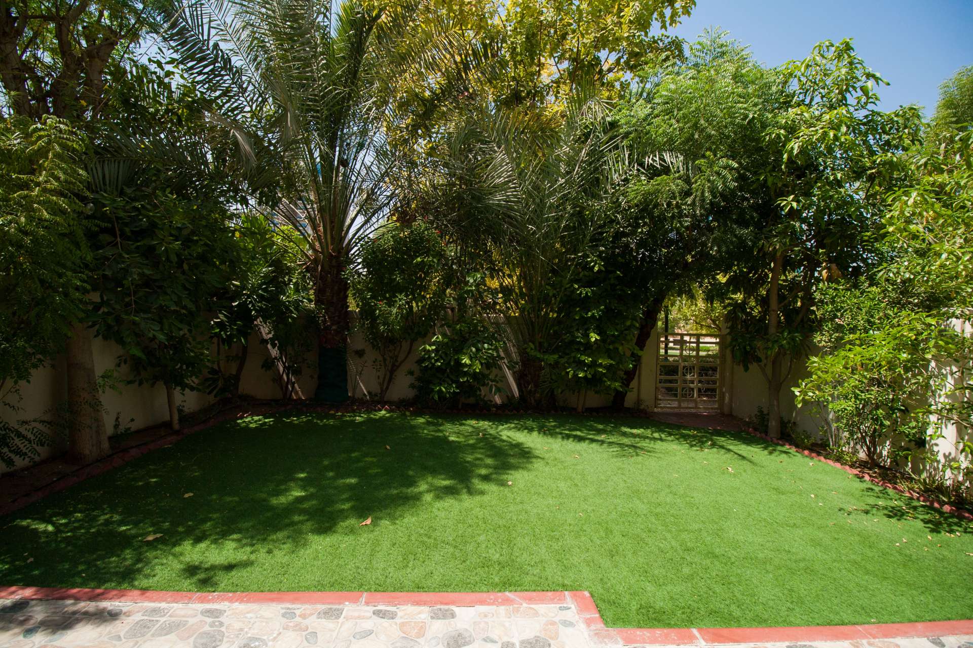 Spacious living room in 4-bedroom townhouse, Victory Heights, Dubai Sports City for rent