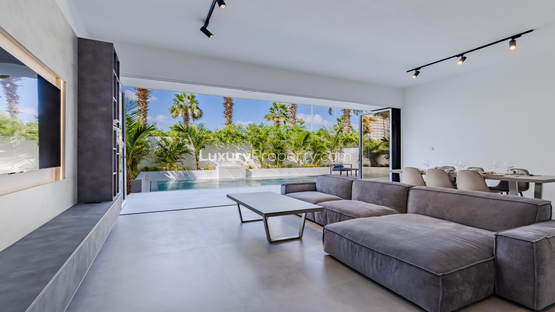 Elegant 4-Bed Ensuite Villa with Luxury Amenities for Sale