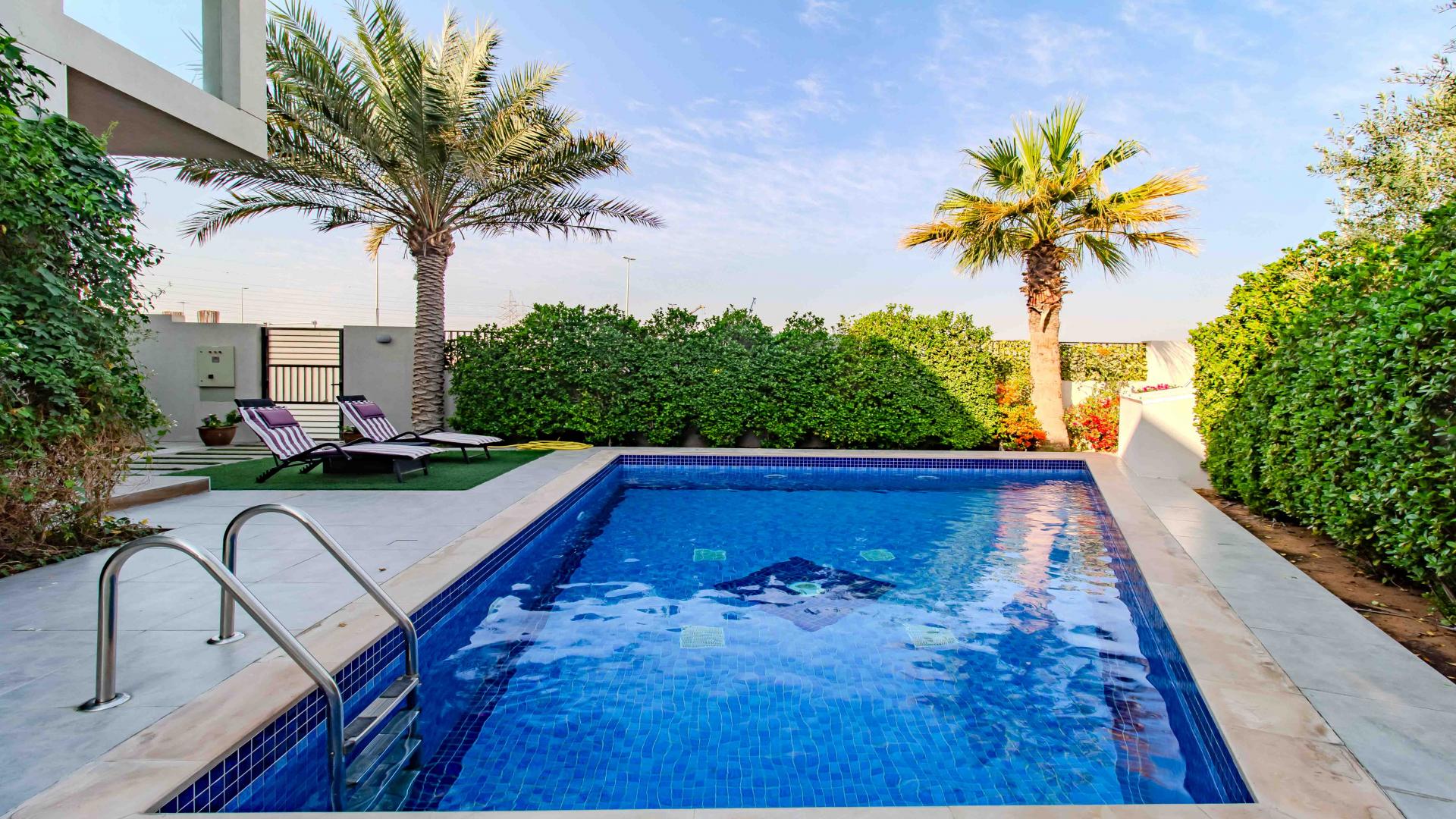 Upgraded villa with pool on extended corner plot in Jumeirah Park, Royal Park community