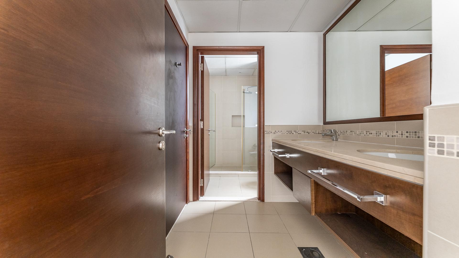 Empty bedroom in modern 4-bedroom townhouse for sale, Mira 4, Reem community
