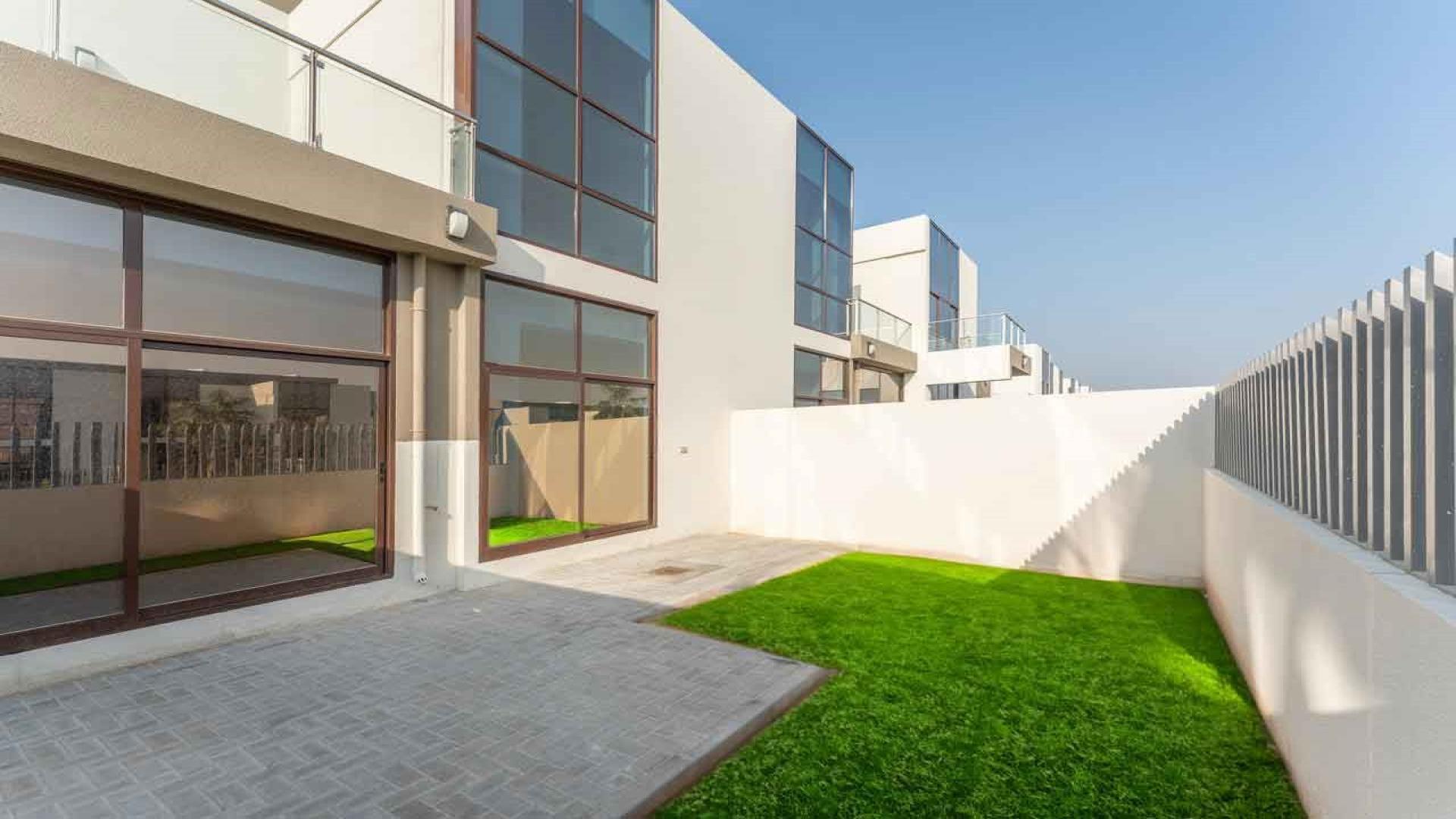 Modern 4-bedroom townhouse exterior in Senses at The Fields, District 11, MBR City