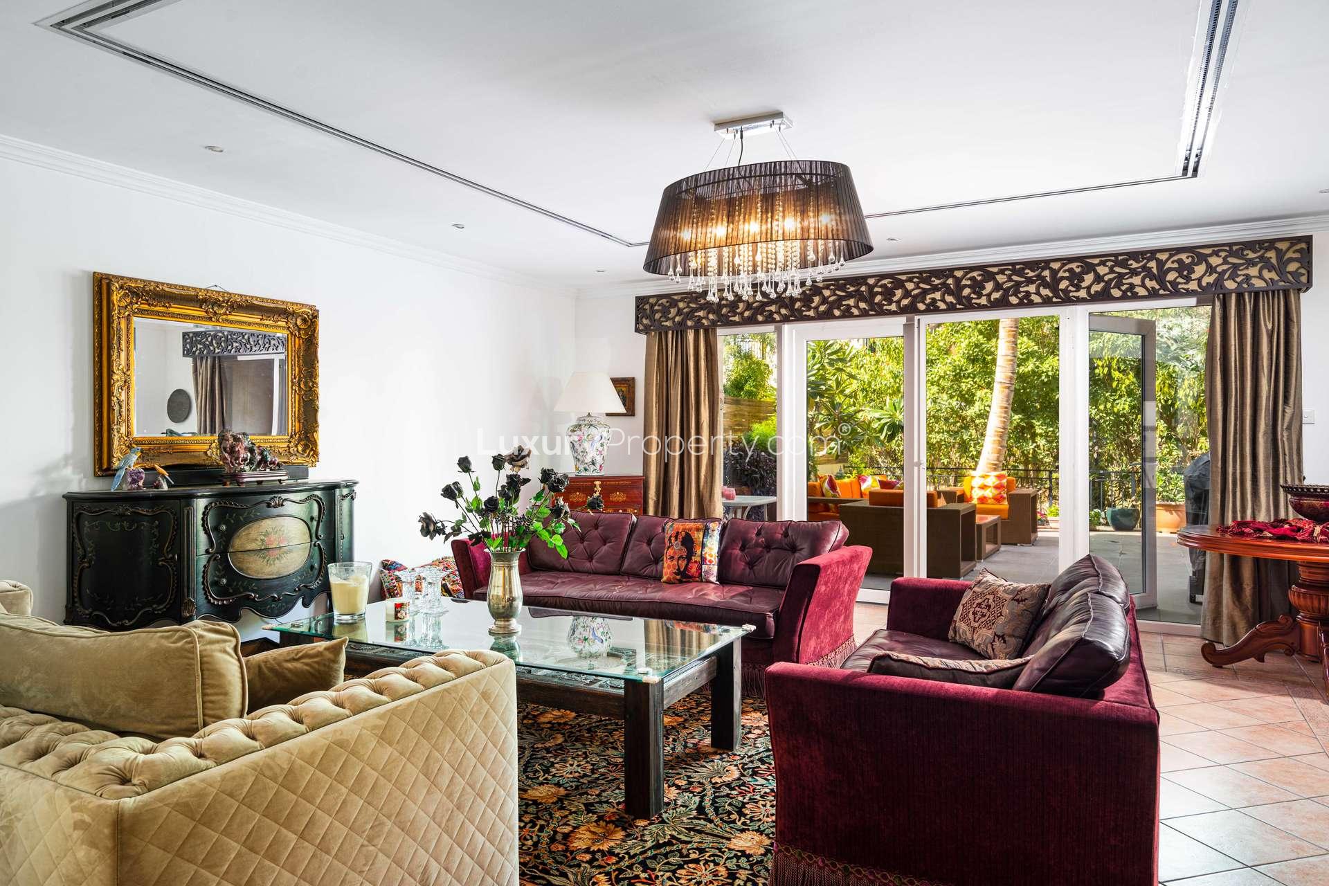 Luxurious living room in 4-bedroom townhouse, Green Community East, elegant decor and furniture