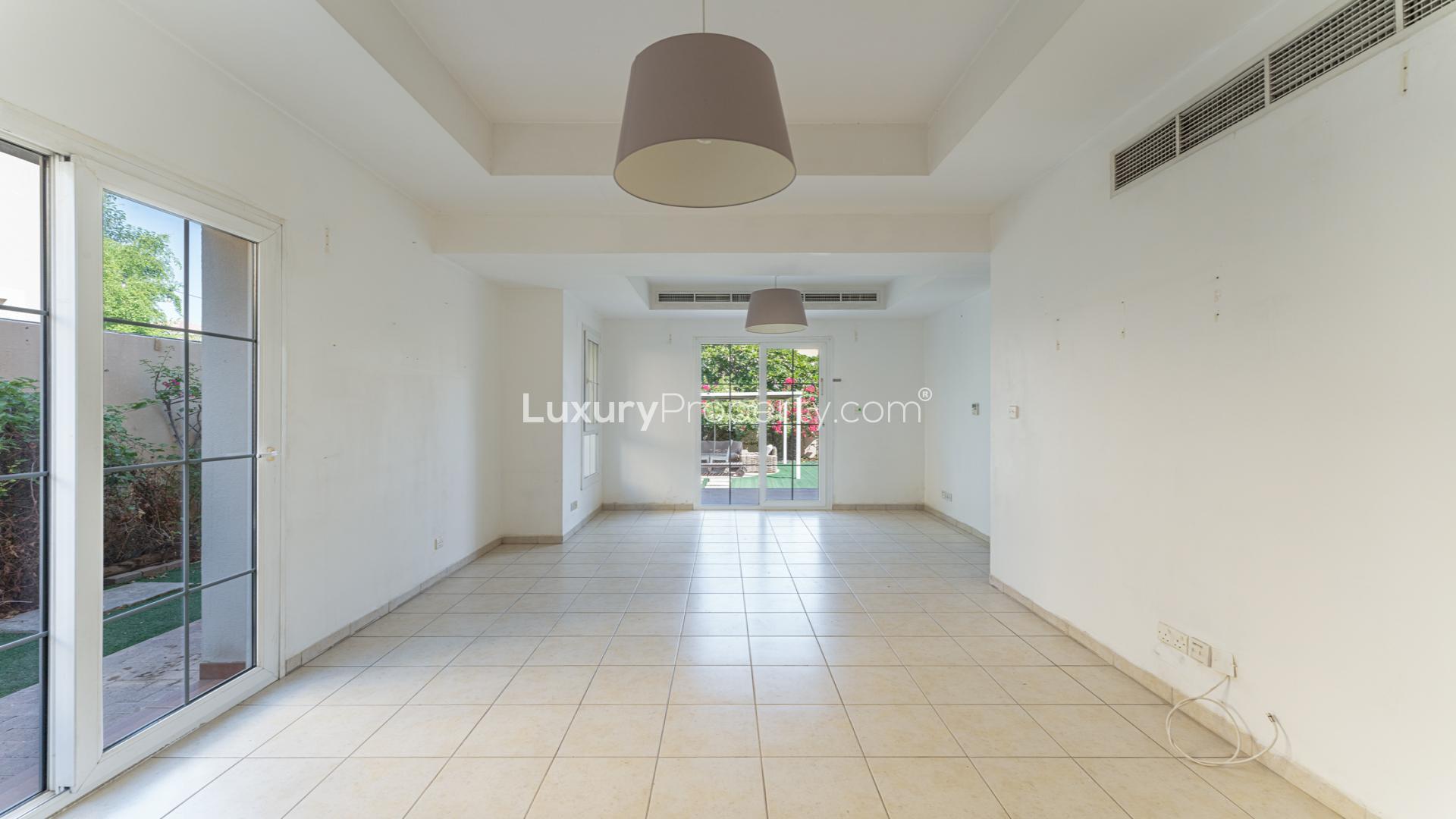 Spacious villa patio with pergola in Al Reem 1, Arabian Ranches townhouse for sale