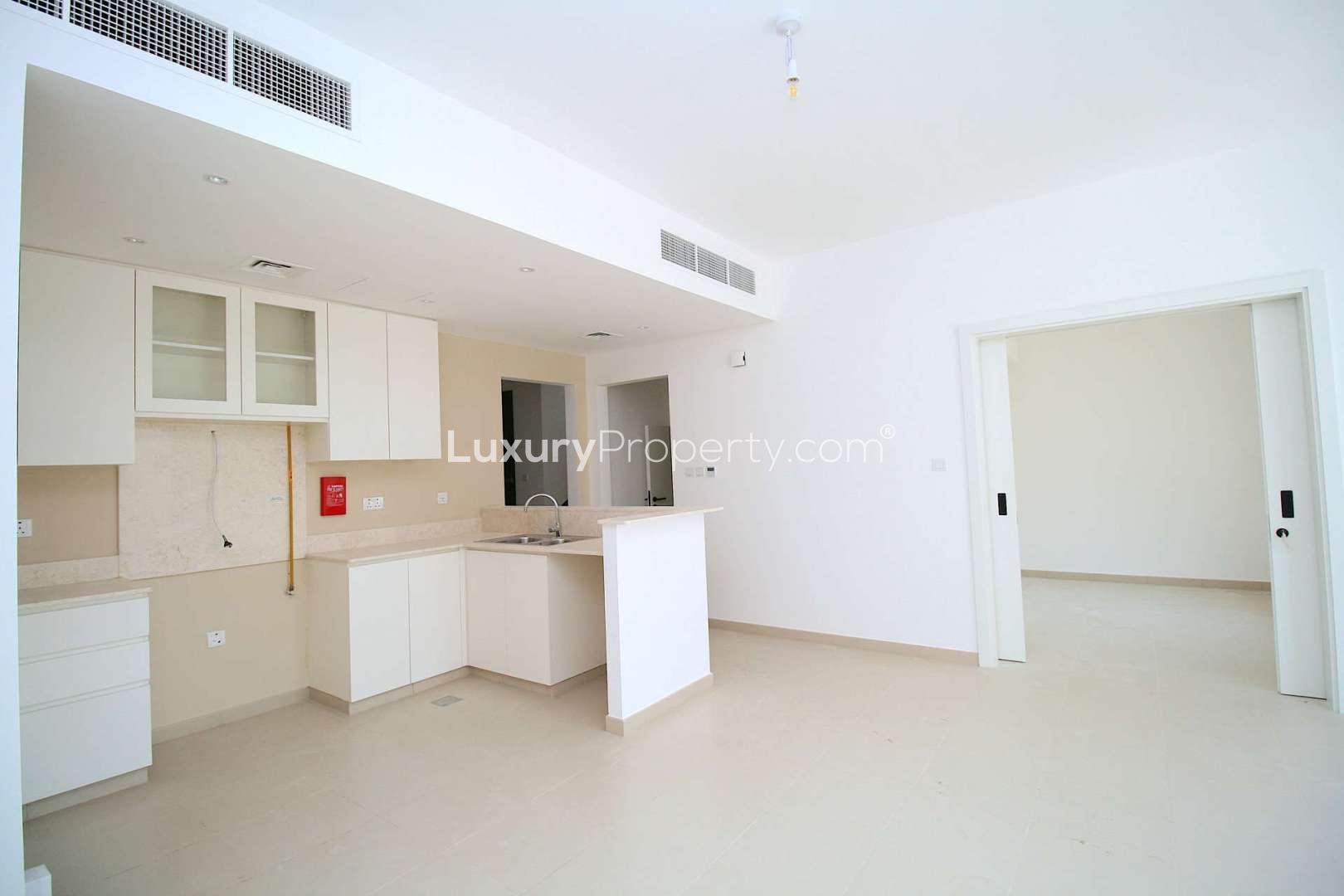 "Modern kitchen in Type 14 townhouse, Safi Town Square, 4-bedroom, for sale.",Modern kitchen in 4-bedroom townhouse for sale, Safi, Town Square. Ref No: LP05812