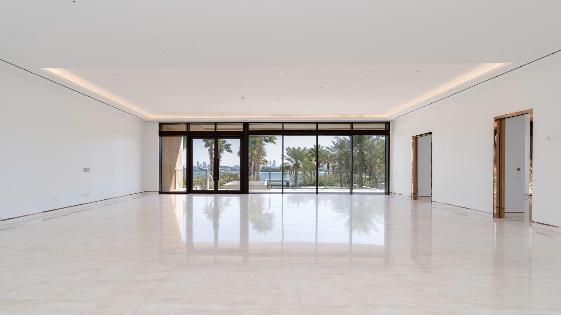 Luxurious garden view at 4-bedroom townhouse, Atlantis The Royal Residences, Palm Jumeirah