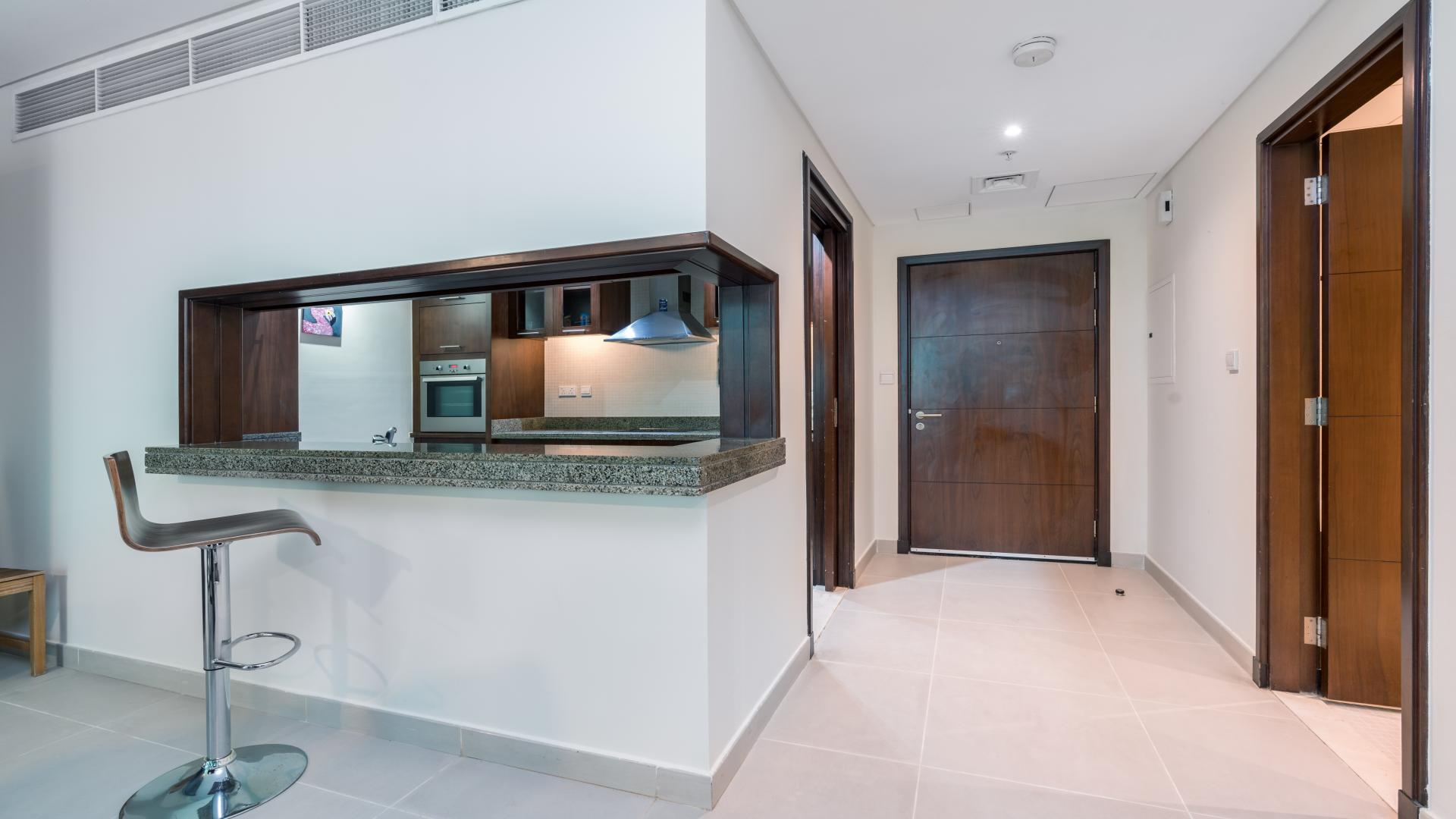 Spacious bedroom with modern decor in luxury villa, The Springs, Emirates Living