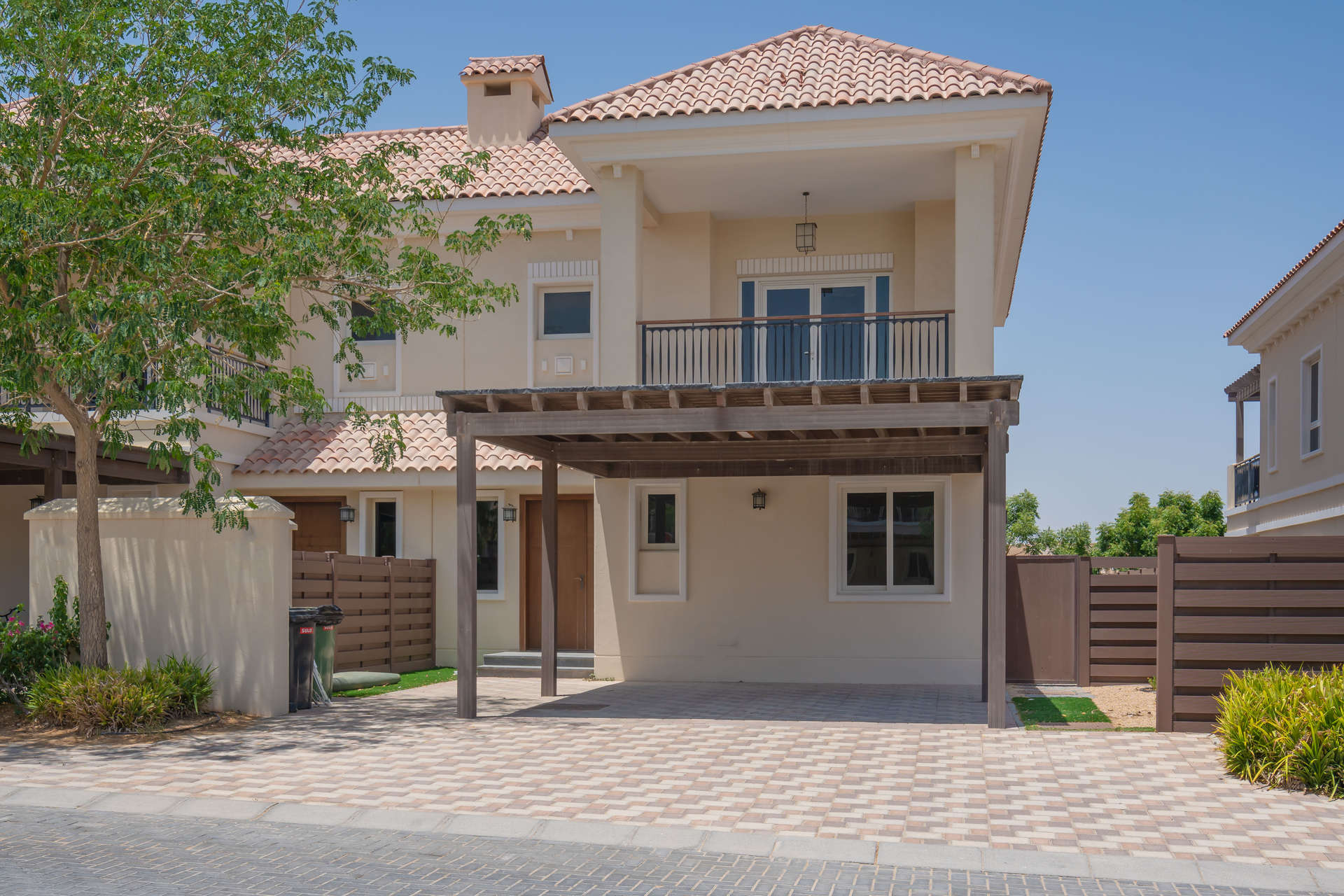 Modern living room in 4-bedroom villa, Al Habtoor Polo Club, Dubai Land