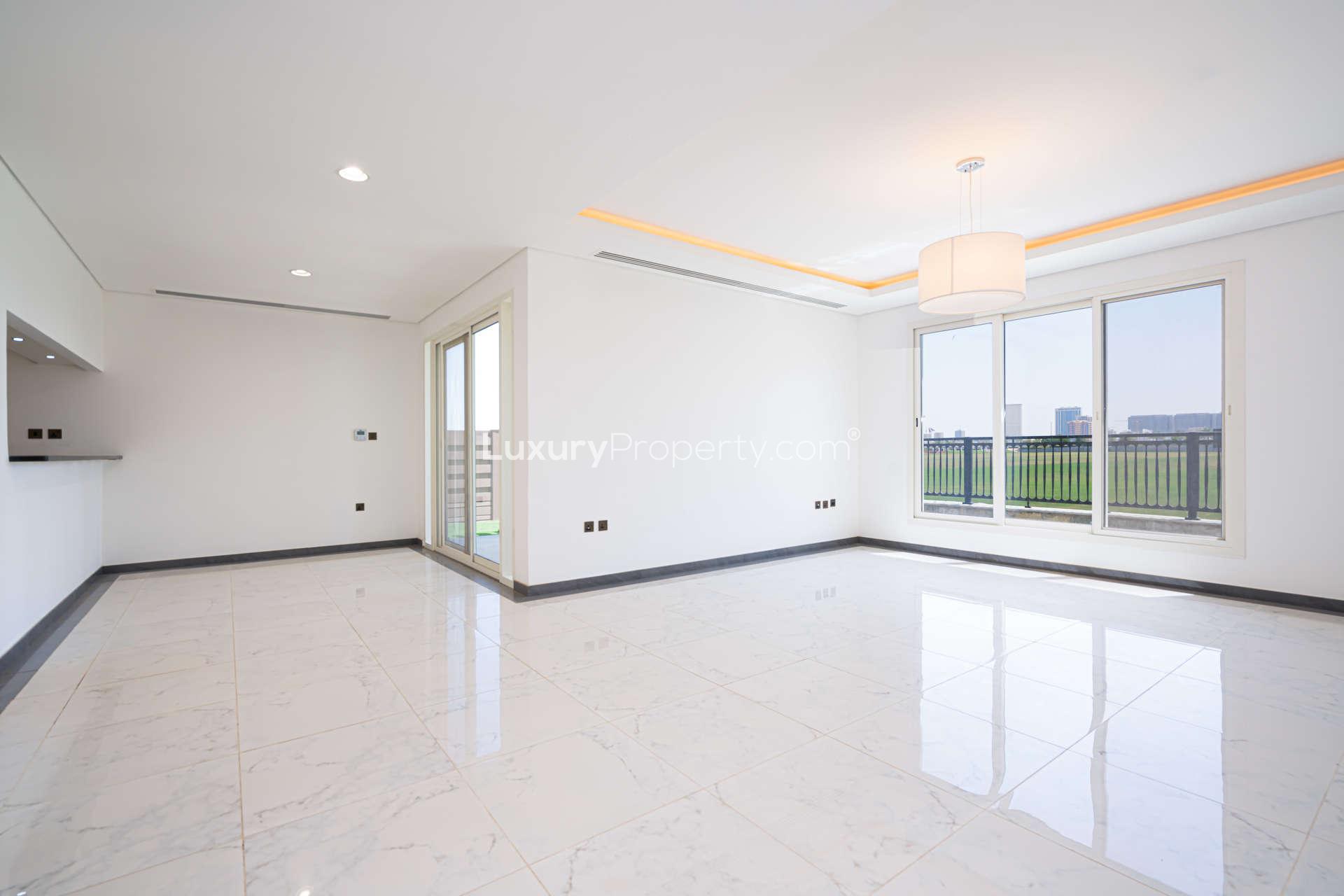 Luxurious living room in 4-bedroom villa, Al Habtoor Polo Club, Dubai, for rent