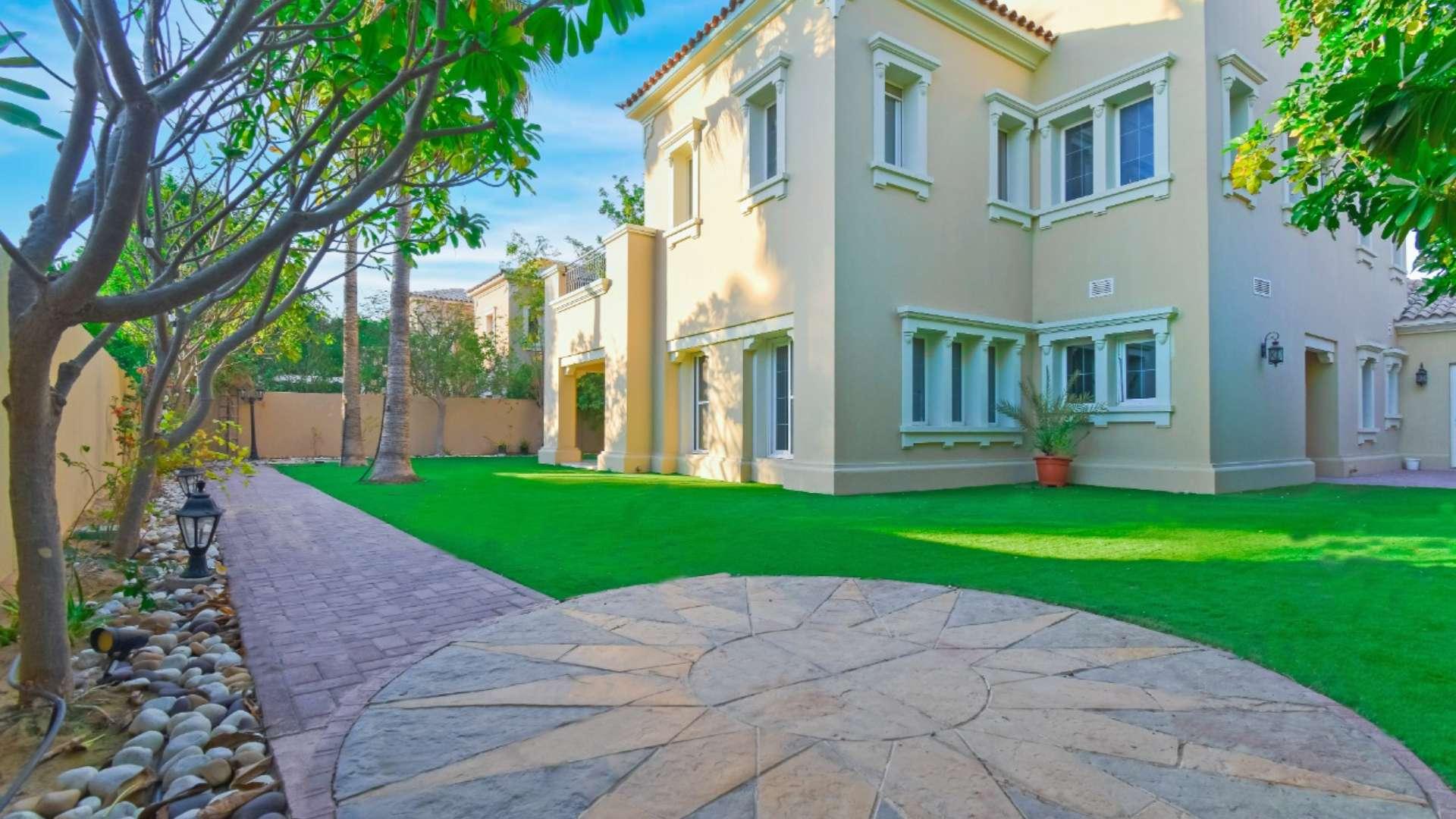 B1 Type Villa in Alvorada 1, Arabian Ranches with spacious garden, available for rent