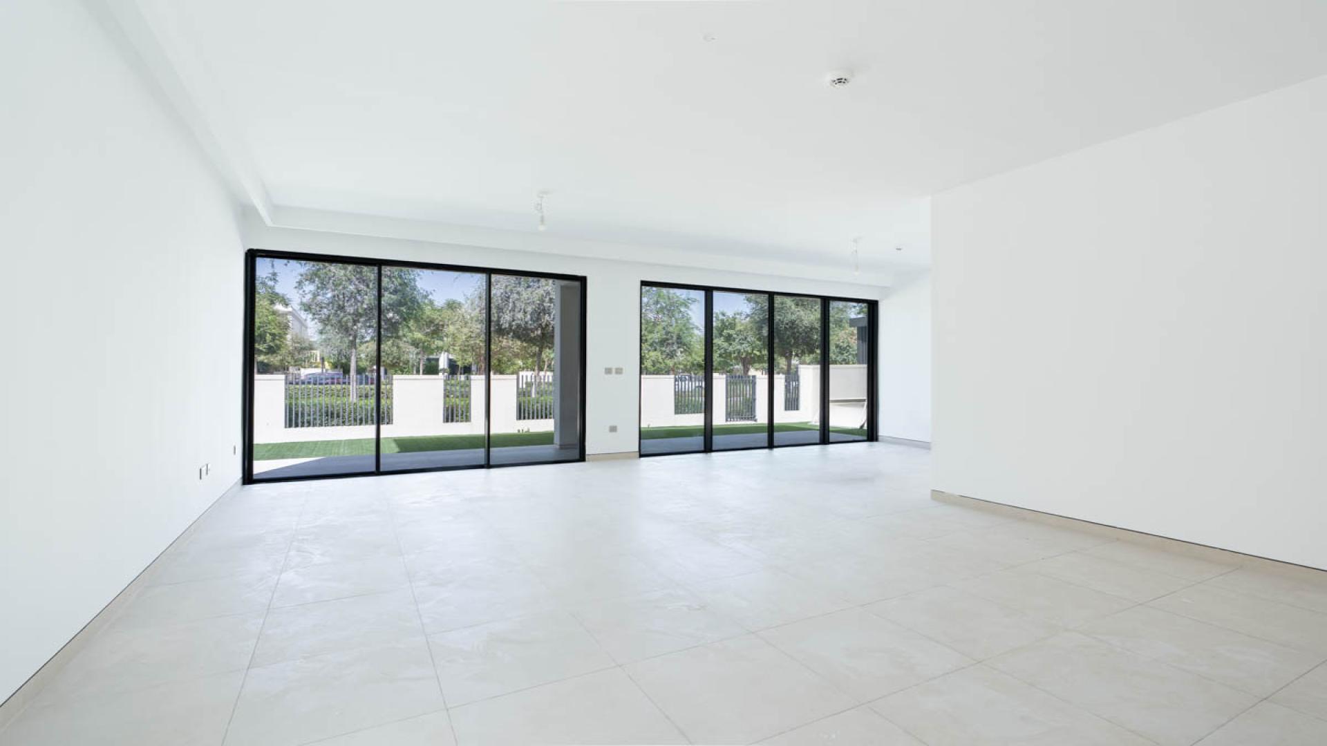 Vacant 4-bedroom villa with private garden in Harmony 2, Tilal Al Ghaf for rent