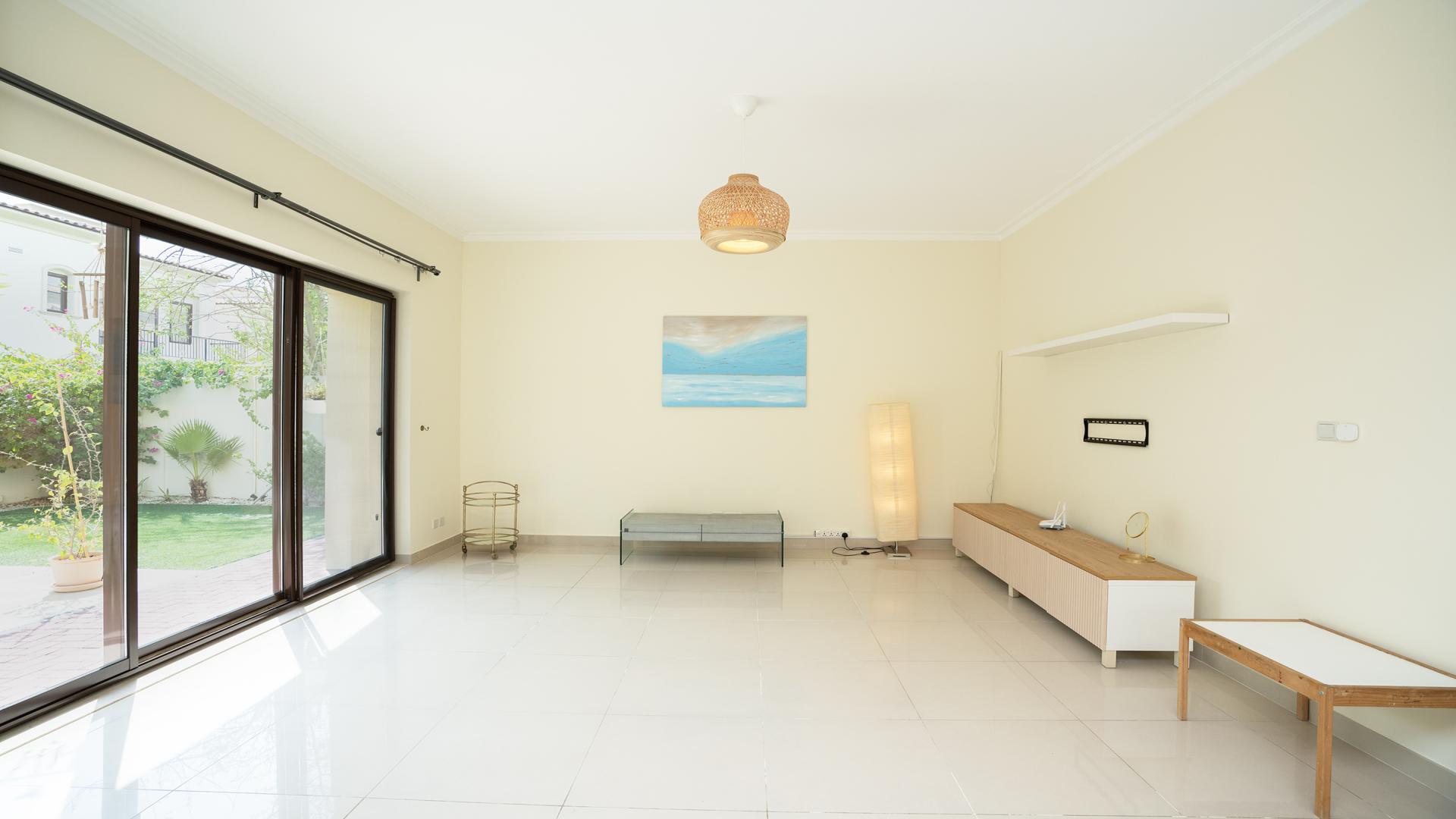 Modern interior of 4-bedroom villa in Samara, Arabian Ranches 2, with spacious living area