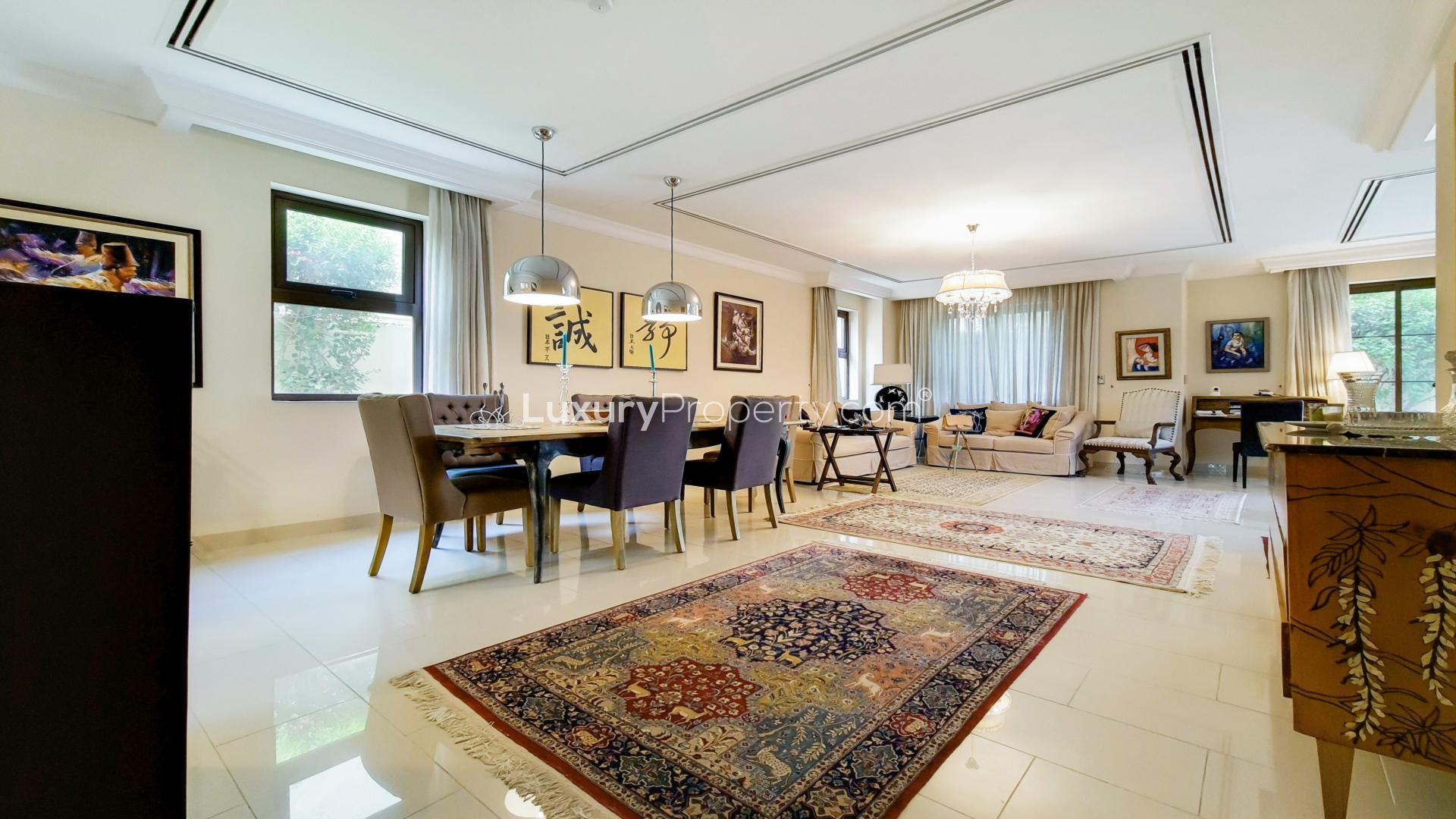 Spacious living room in Arabian Ranches 2 family villa for rent, Casa sub-community