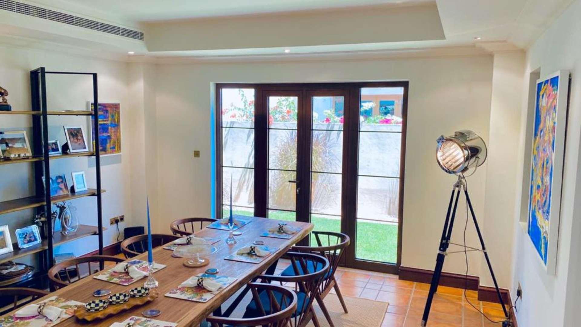 Elegant family villa with garden, located in Jumeirah Golf Estates, Earth community