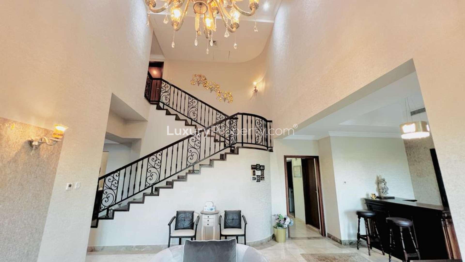 Luxurious Jumeirah Islands villa with pool, European Cluster, available for rent, LP15952