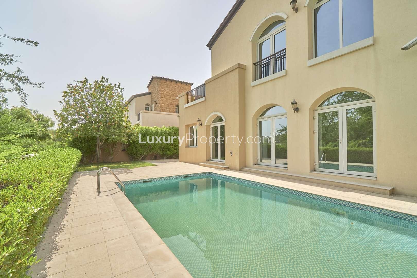 Four-bedroom villa with private pool in Sienna Lakes, Jumeirah Golf Estates for rent