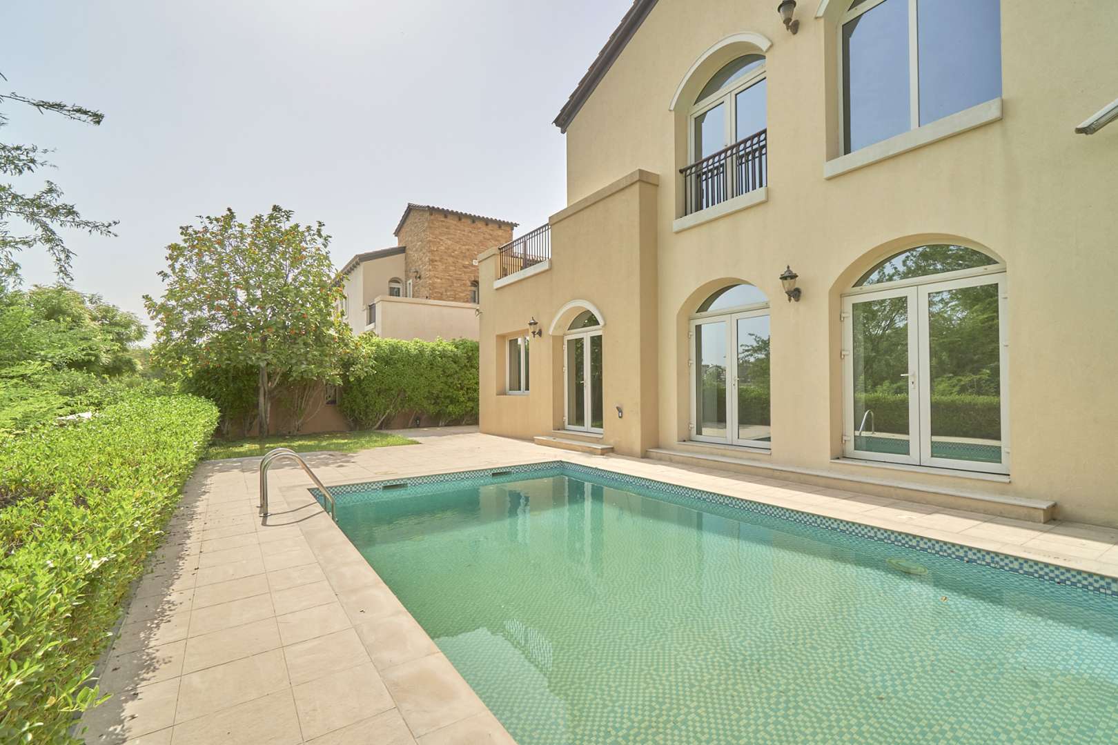 Four-bedroom villa with private pool in Sienna Lakes, Jumeirah Golf Estates for rent