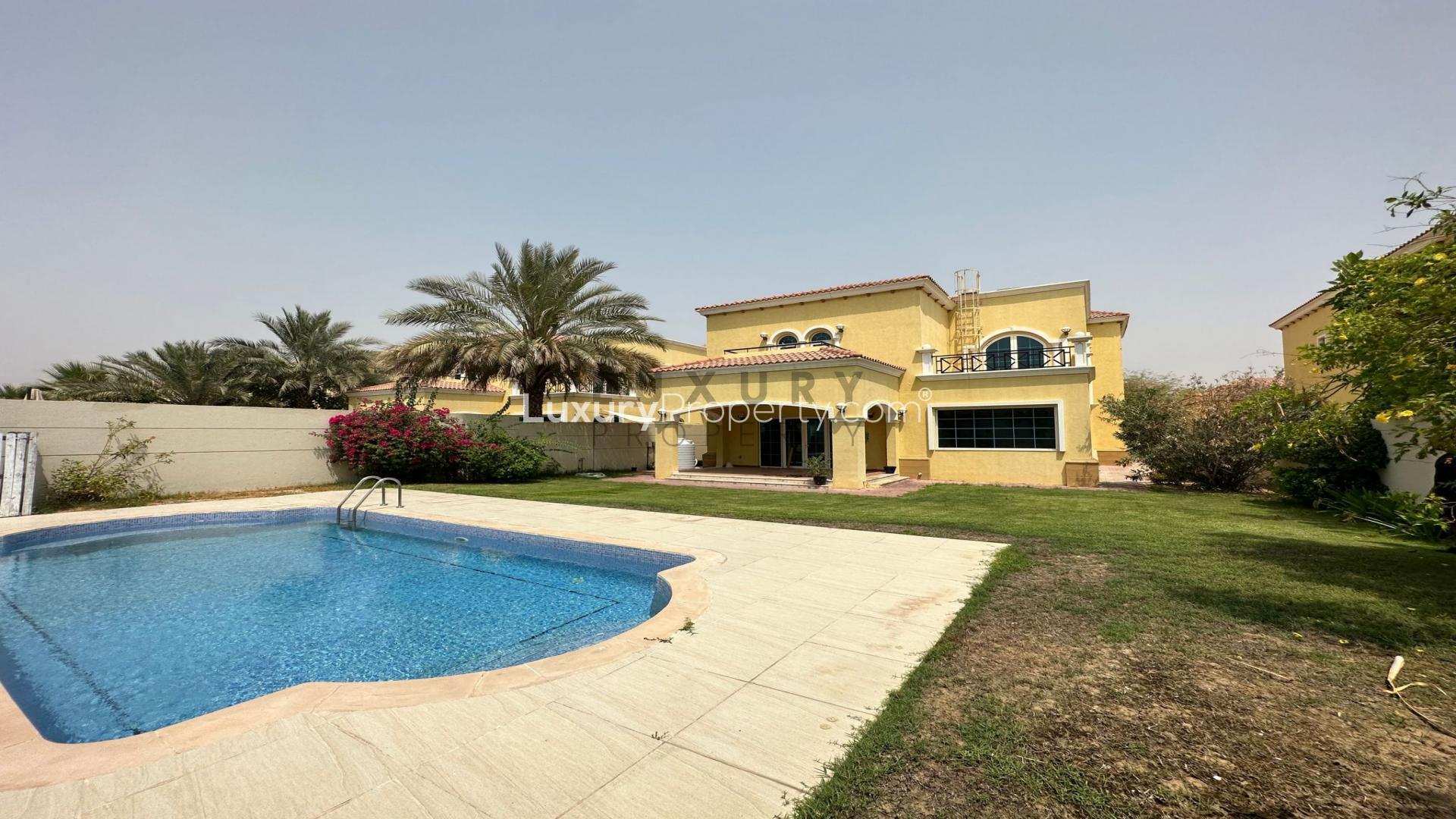 4 Bedroom Legacy Villa with Private Pool in Jumeirah Park, Available for Rent