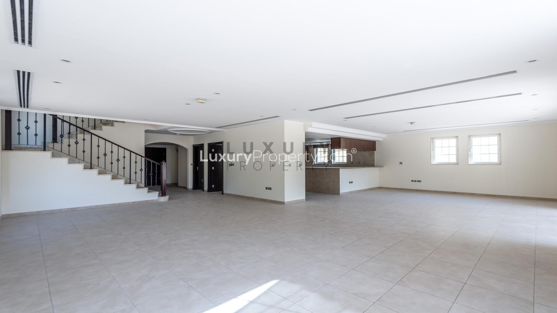 Legacy villa with private pool in Jumeirah Park's Legacy community, perfect rental location