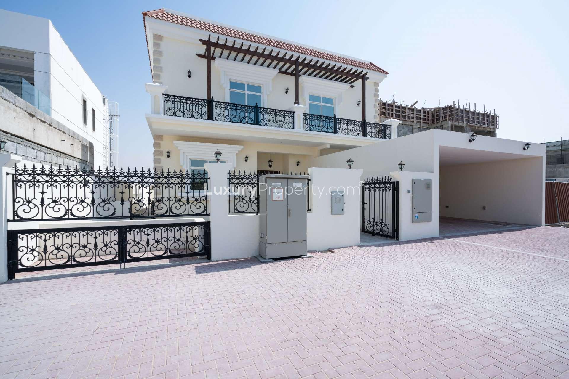 Brand new 4-bedroom villa exterior in Jumeirah Park, Dubai, available for rent