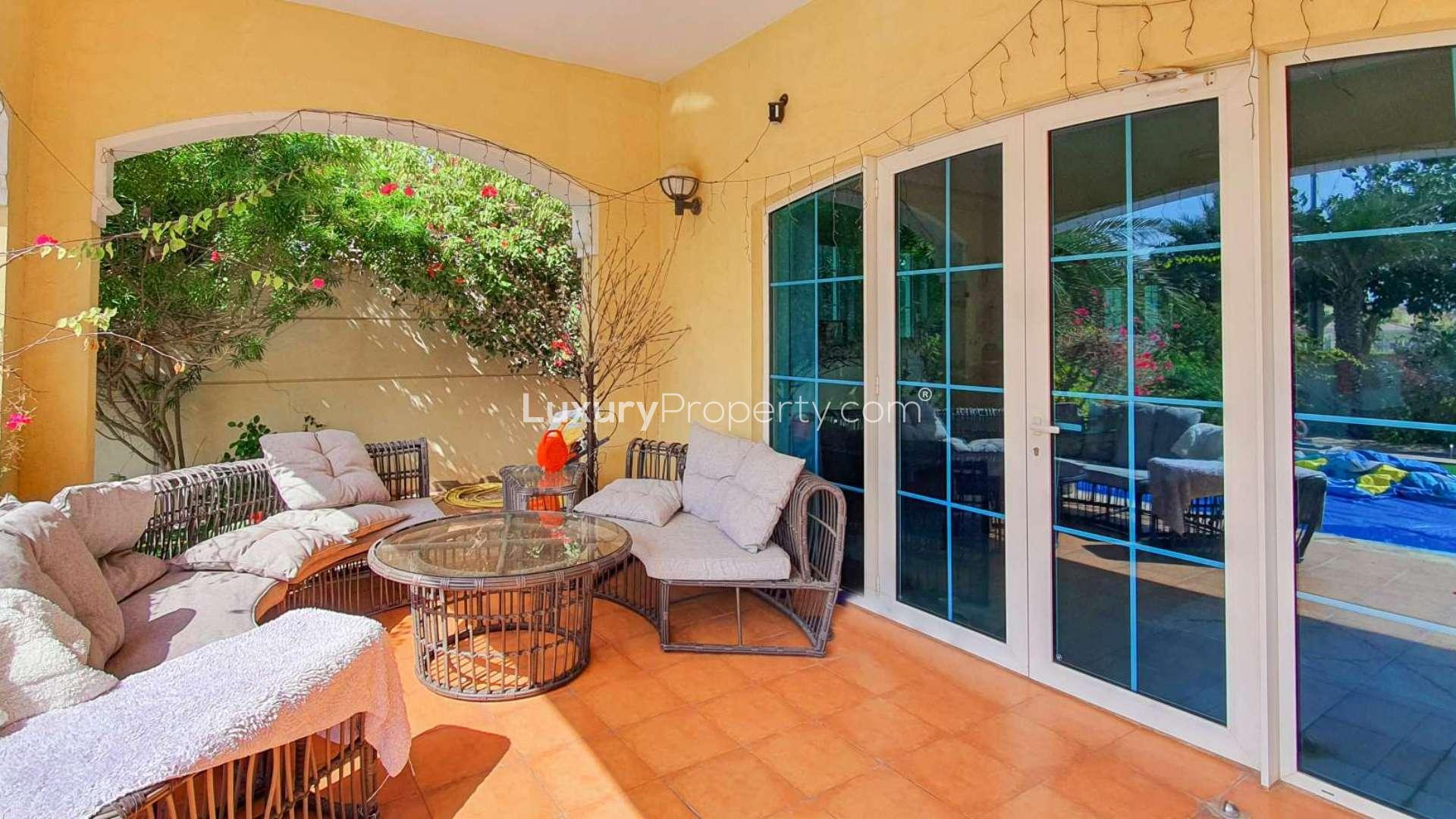 Villa with private pool in Jumeirah Park's Legacy, available for rent now