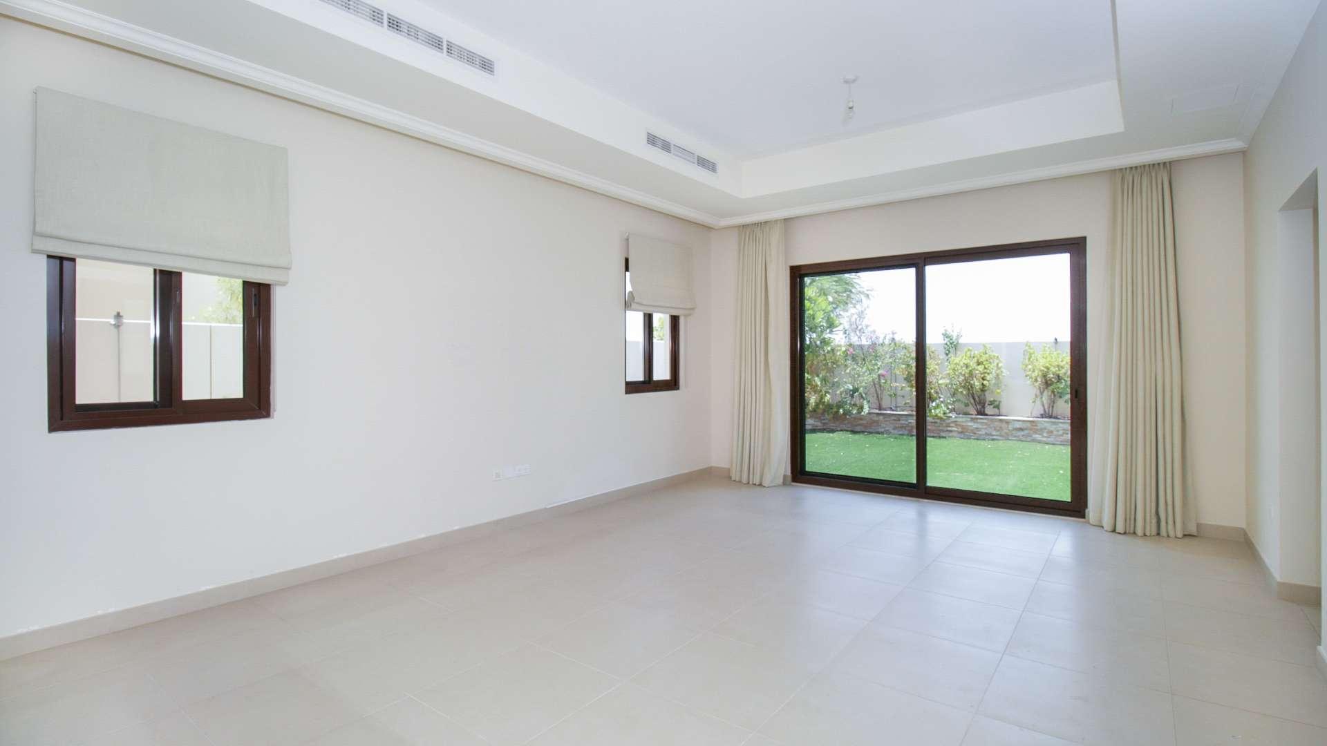 Lovely 4-bedroom villa with garden in Arabian Ranches 2, Lila community, for rent