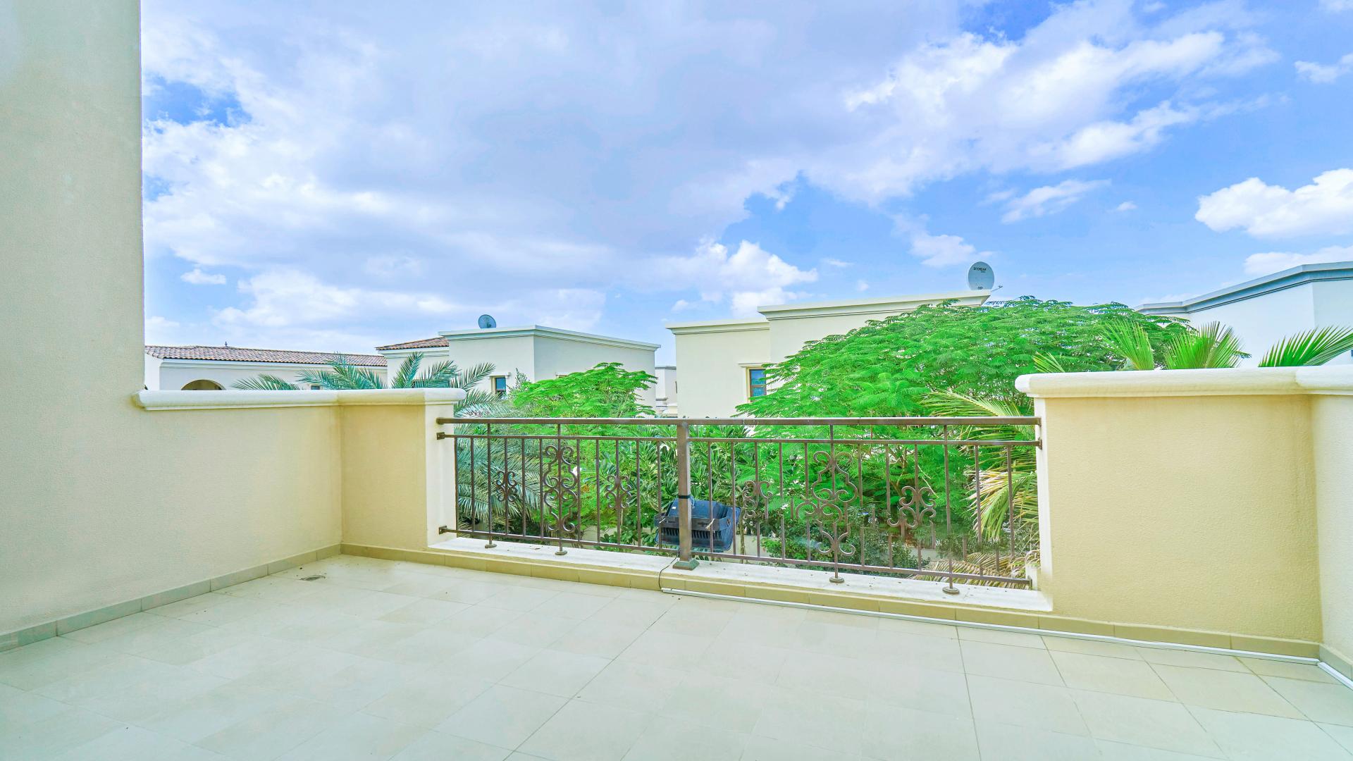 Villa exterior with garage and garden in Arabian Ranches 2, Lila community, for rent