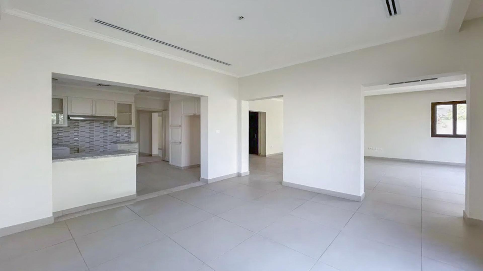 Modern kitchen in 4-bedroom villa for rent, Lila, Arabian Ranches 2, spacious countertops