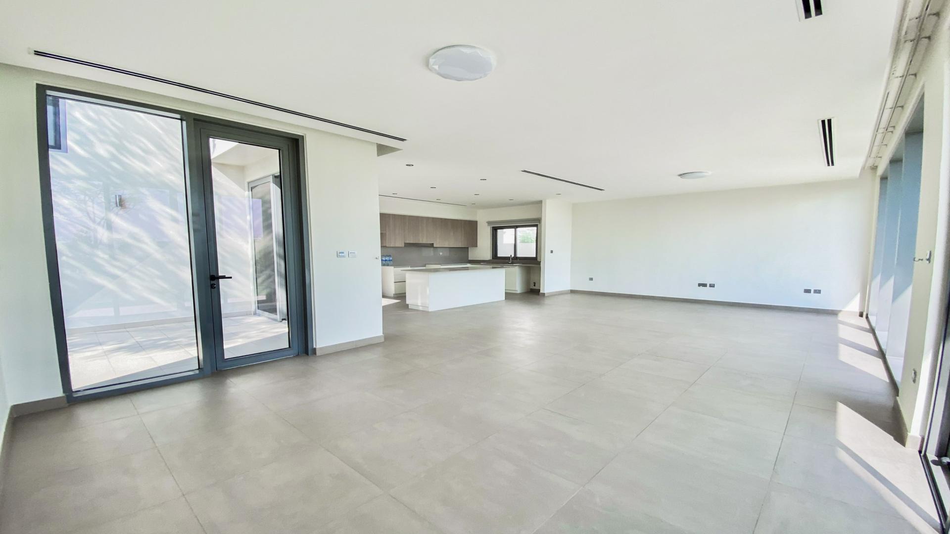 Modern kitchen in vacant E3 Type villa, Sidra 3, Dubai Hills Estate, for rent