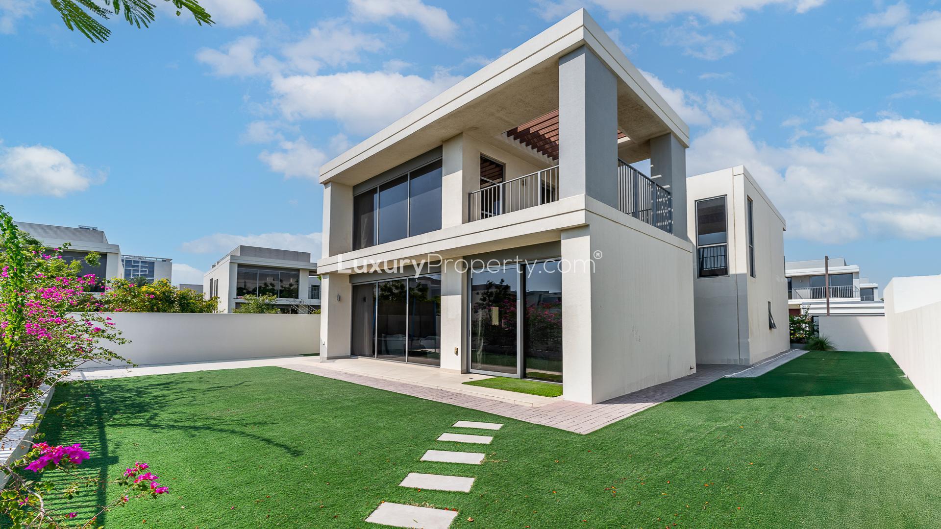 Modern 4 Bed Park-View Villa for Rent in Sidra III