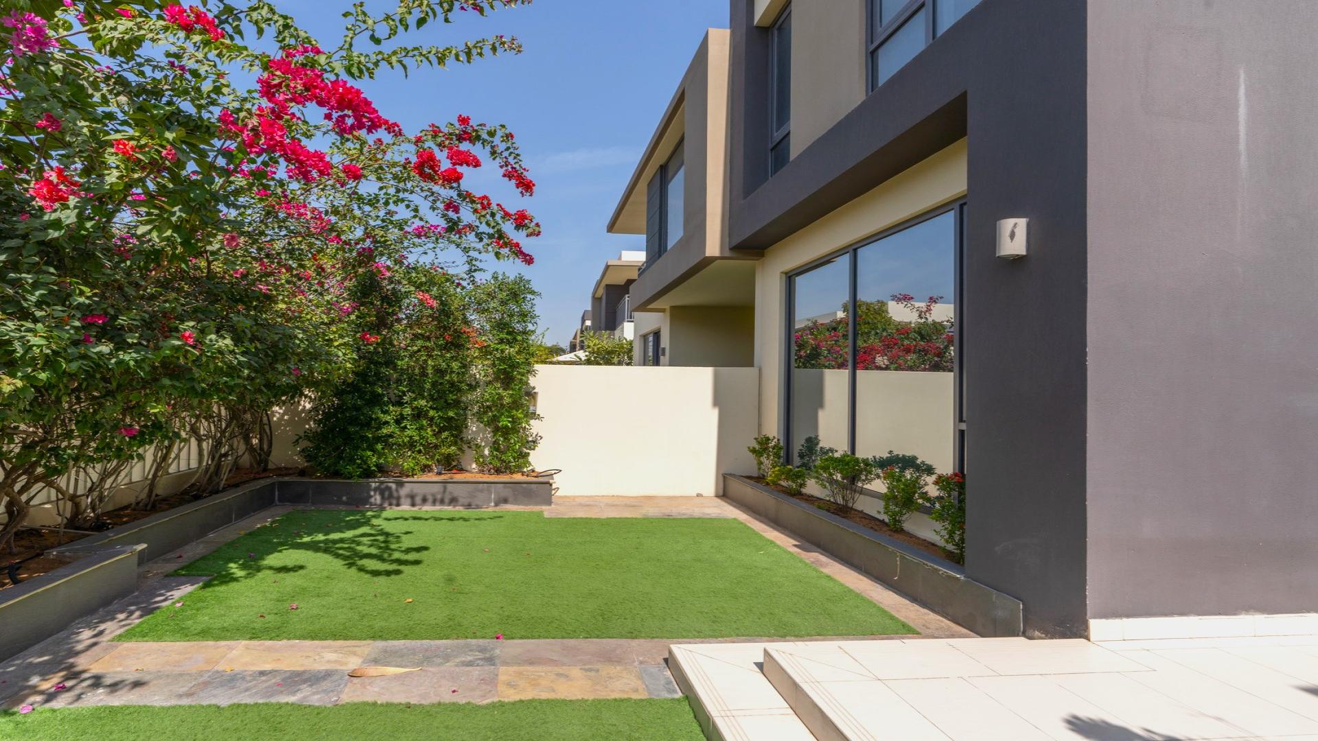 Exterior view of modern 4-bedroom villa in Maple 2, Dubai Hills Estate