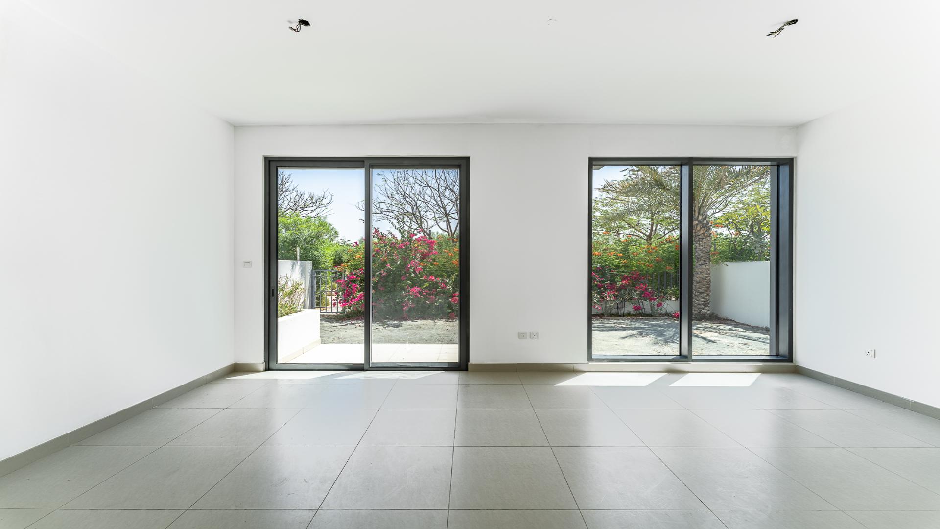 Exterior view of vacant 4-bedroom villa in Maple 3, Dubai Hills Estate for rent