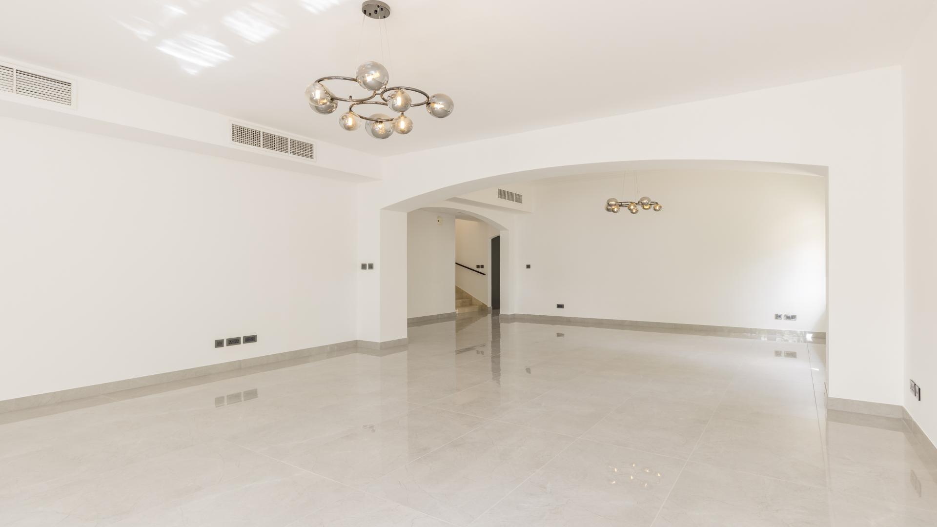 Spacious living area in fully upgraded 4-bedroom villa, Meadows 1, available for rent