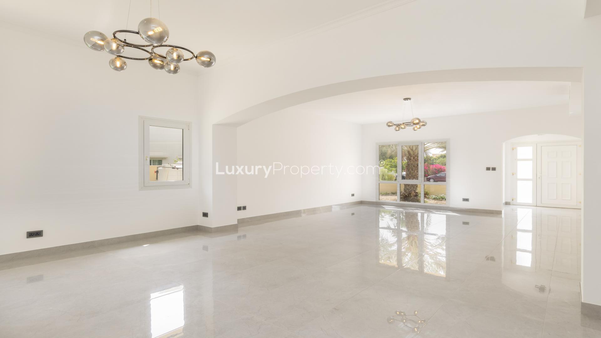 Luxurious 4-bedroom villa with spacious green lawn in Meadows 1, available for rent