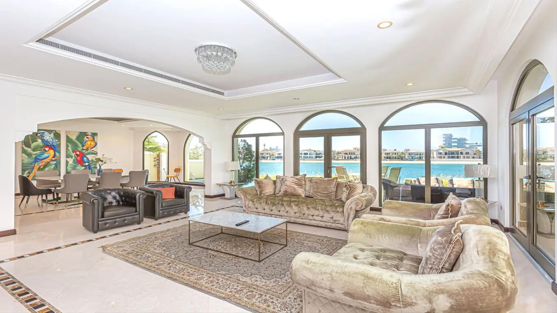 4-bedroom villa with private pool and beach view in Palm Jumeirah Garden Homes