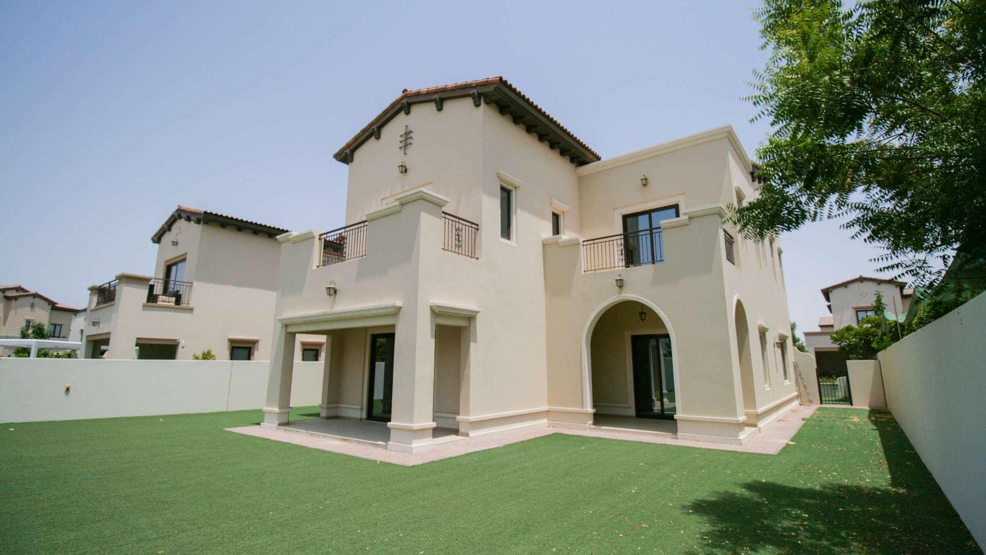 Bright, spacious living area in Rasha villa, Arabian Ranches 2, available for rent
