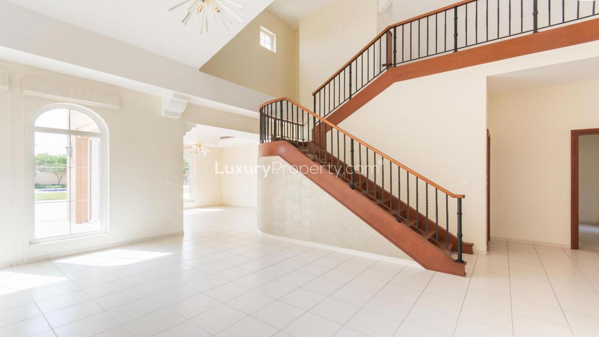 Elegant 4-bed villa with pool in Mirador La Coleccion, Arabian Ranches for rent